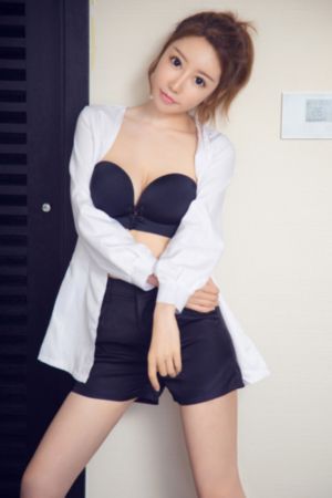 按摩房的女大学生在线观看